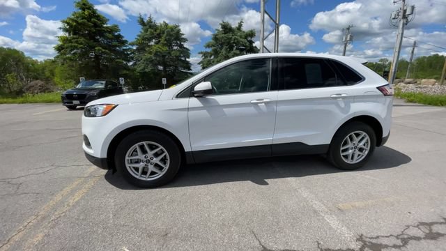 Certified 2022 Ford Edge SEL w/ Convenience Package AWD/4WD image 6