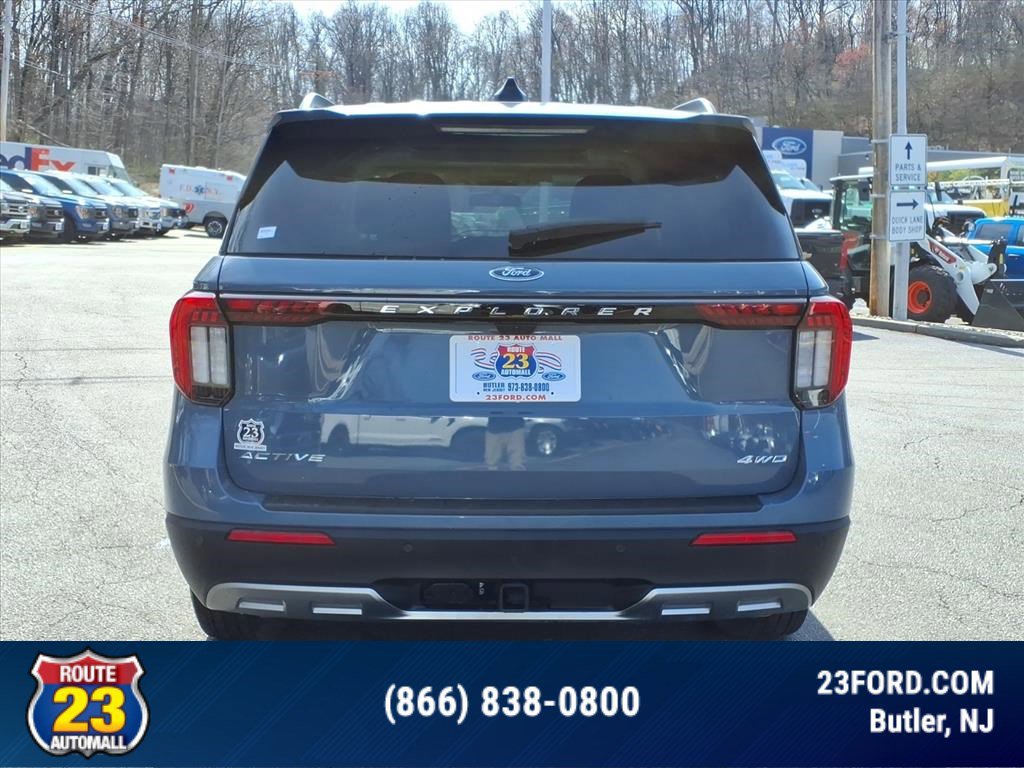Certified 2025 Ford Explorer Active w/ Active Comfort Package AWD/4WD image 4