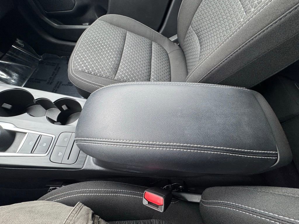 Certified 2023 Ford Escape Active AWD/4WD image 22