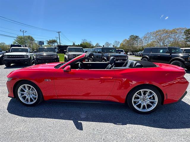 Certified 2025 Ford Mustang GT Premium RWD image 8