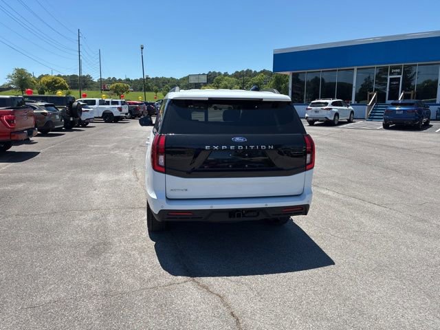 Certified 2025 Ford Expedition Active AWD/4WD image 9