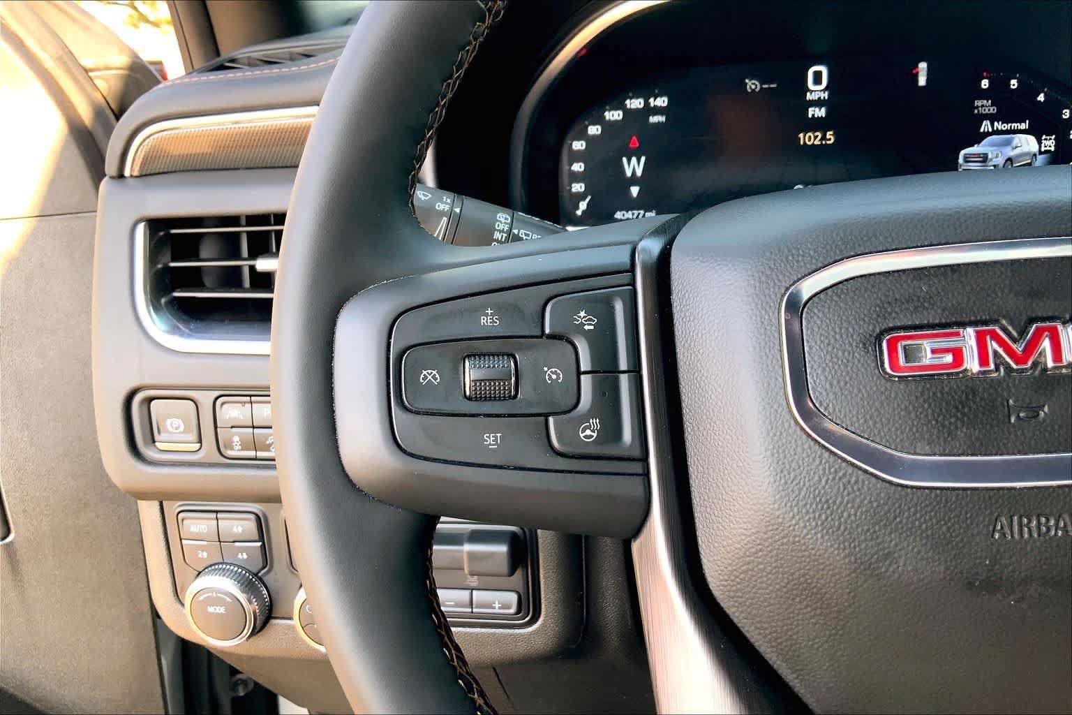 Used 2024 GMC Yukon AT4 w/ Technology Package AWD/4WD image 24