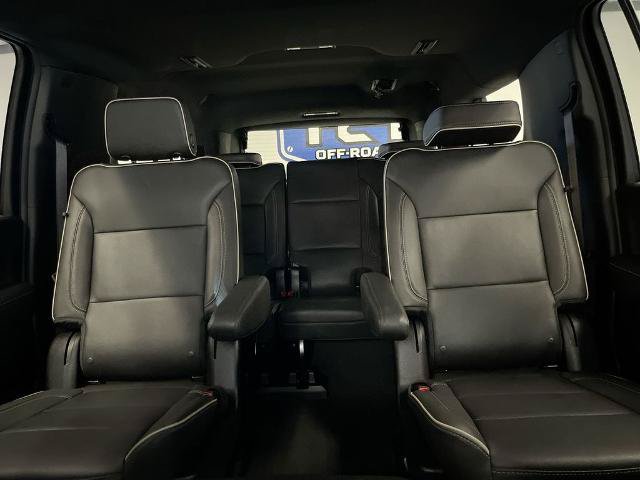 Used 2025 Chevrolet Suburban Premier w/ Sun And Tow Package AWD/4WD image 23