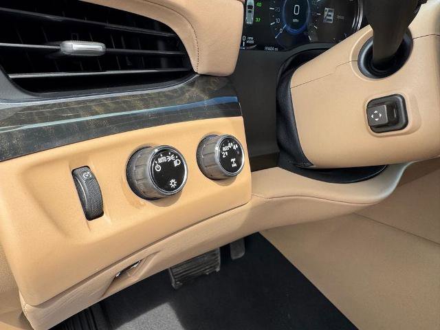 Used 2019 Cadillac Escalade ESV Platinum AWD/4WD image 19
