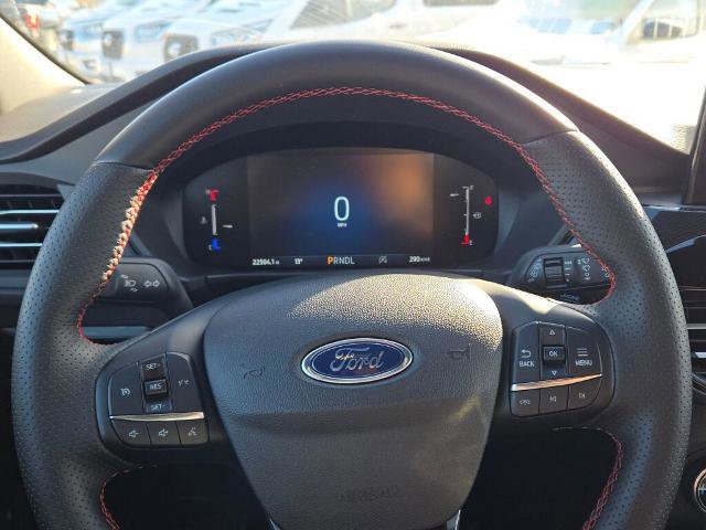 Certified 2025 Ford Escape ST-Line Select image 31