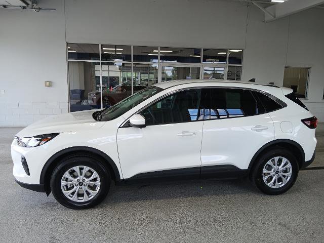 Certified 2023 Ford Escape Active w/ Tech Pack #2 image 2