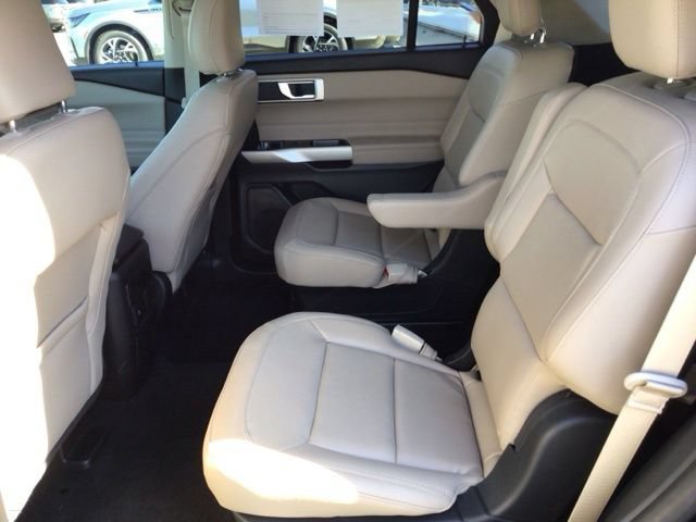 Certified 2023 Ford Explorer XLT w/ Equipment Group 202A RWD image 22