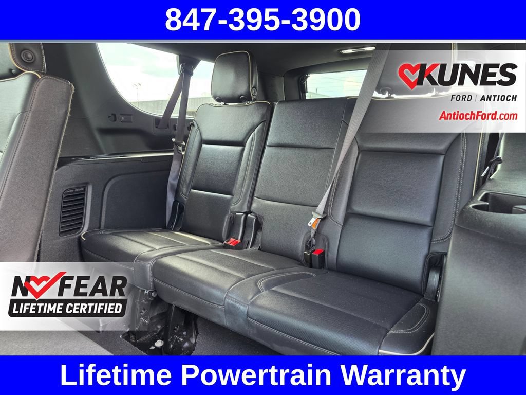 Used 2024 Chevrolet Suburban Premier AWD/4WD image 31