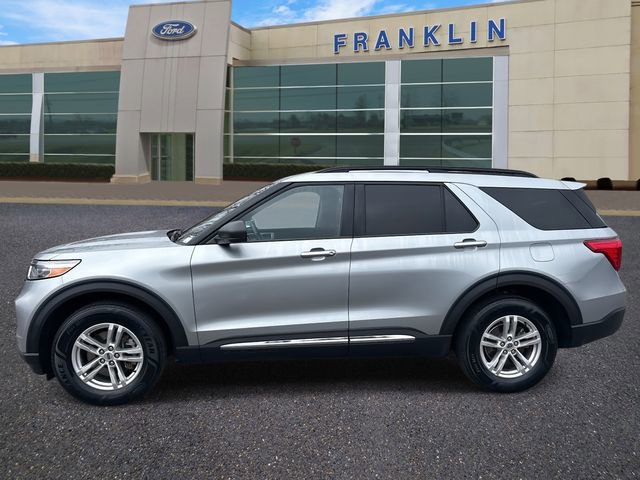 Certified 2022 Ford Explorer XLT image 2