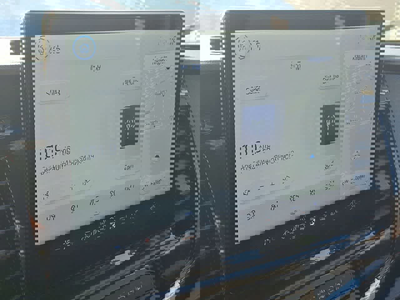 Certified 2024 Ford Transit 350 XLT image 20