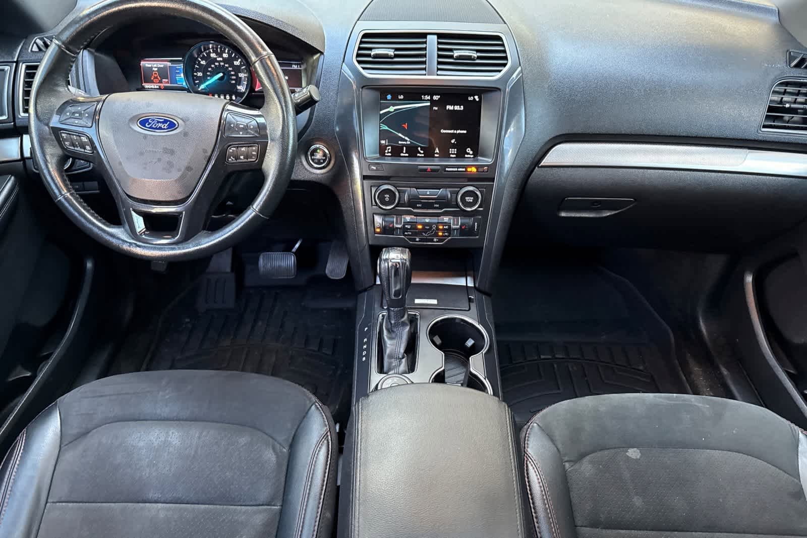 Certified 2018 Ford Explorer XLT w/ Equipment Group 202A AWD/4WD image 14