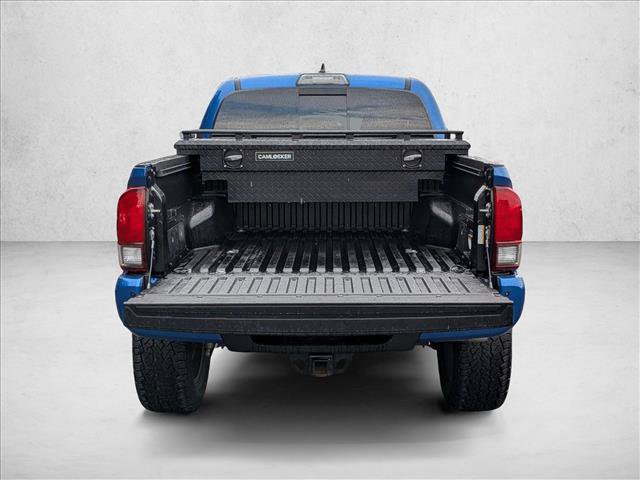 Used 2018 Toyota Tacoma TRD Sport w/ Technology Package AWD/4WD image 6