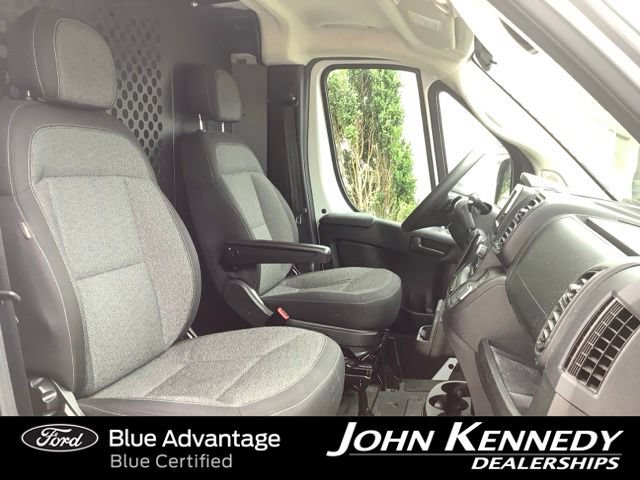 Used 2025 RAM ProMaster 2500 w/ U-Haul Equipment Group FWD image 22