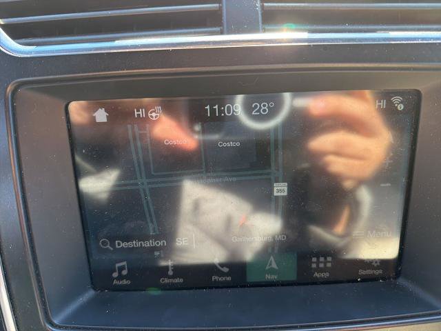 Certified 2019 Ford Explorer Limited w/ Ford Safe & Smart Package image 5