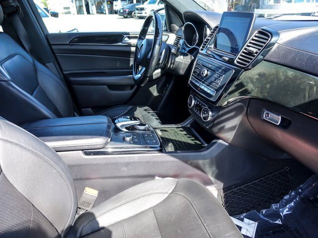 Used 2018 Mercedes-Benz GLS 450 4MATIC image 33