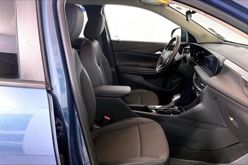 Used 2024 Buick Encore GX Preferred w/ Comfort Package image 6
