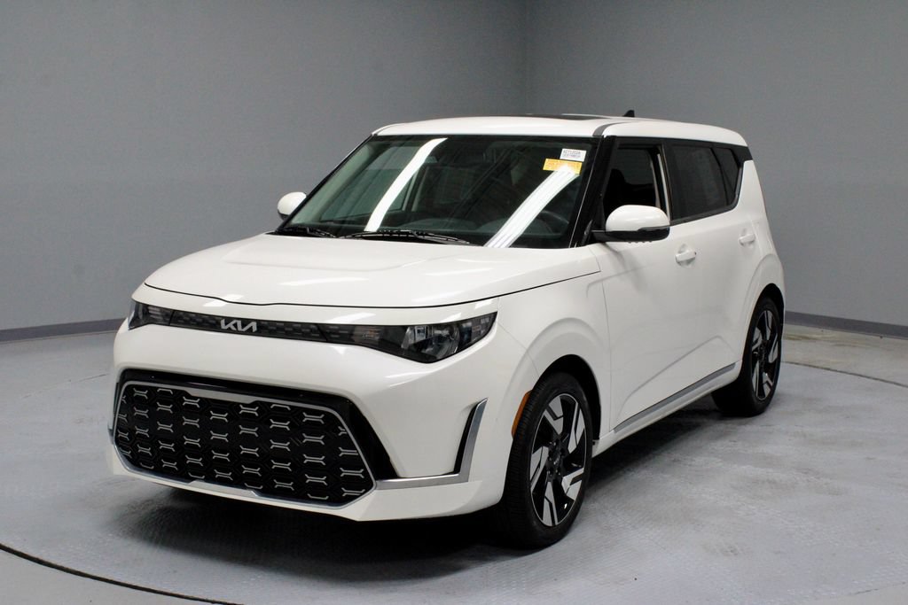 Used 2023 Kia Soul GT-Line FWD image 7
