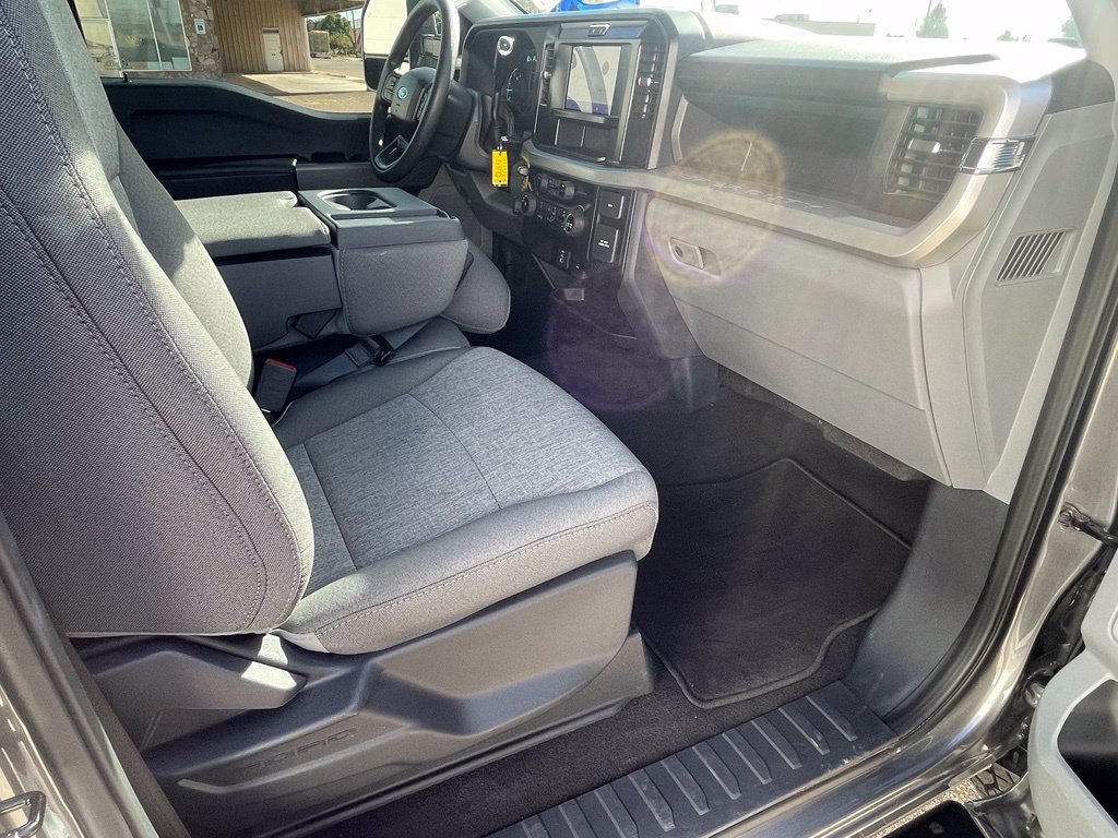Certified 2025 Ford F250 XL w/ STX Appearance Package AWD/4WD image 27