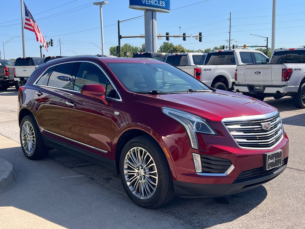 Used 2017 Cadillac XT5 Luxury w/ Driver Awareness Package AWD/4WD image 7