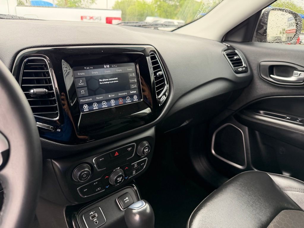 Used 2020 Jeep Compass Latitude FWD image 14