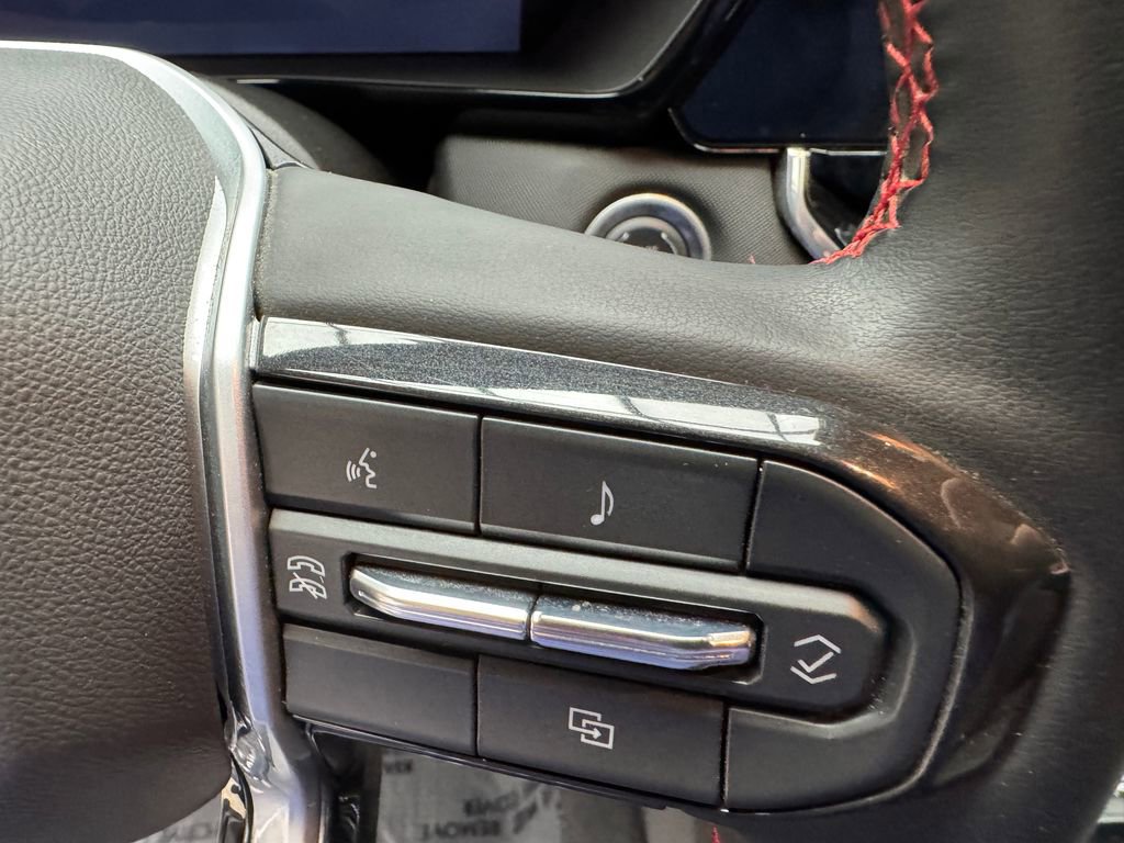 Used 2024 Chevrolet Colorado Z71 w/ Z71 Convenience Package 2 image 17