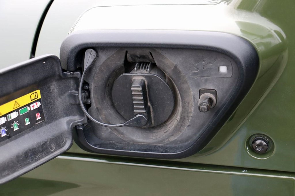 Used 2023 Jeep Wrangler Unlimited Rubicon 4xe w/ Steel Bumper Group image 34