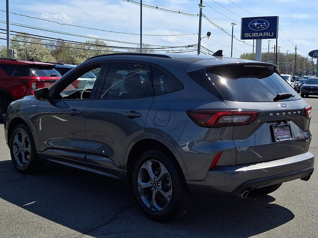 Certified 2023 Ford Escape ST-Line w/ Tech Pack #1 AWD/4WD image 7