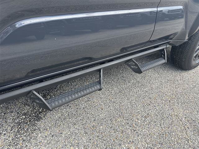 Used 2025 Toyota 4Runner SR5 RWD image 10