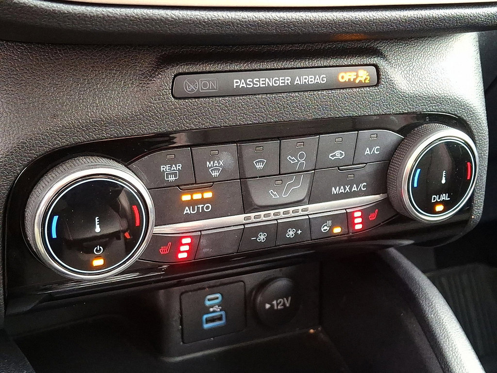 Certified 2022 Ford Escape SEL w/ SEL Stealth AWD Package image 18