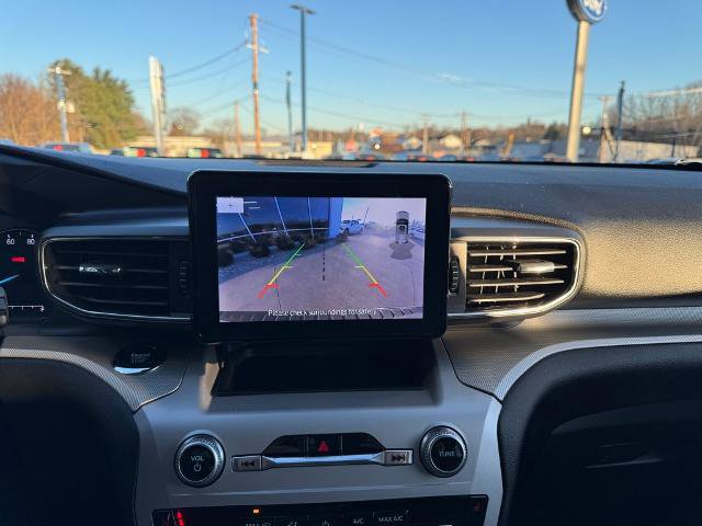 Certified 2023 Ford Explorer XLT w/ Equipment Group 202A image 16