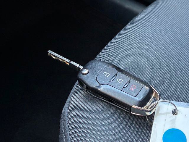 Certified 2024 Ford Maverick XL FWD image 28