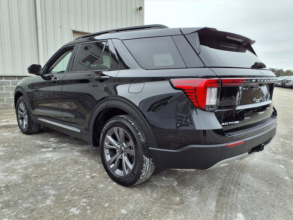 Certified 2025 Ford Explorer Active w/ Active Comfort Package image 3
