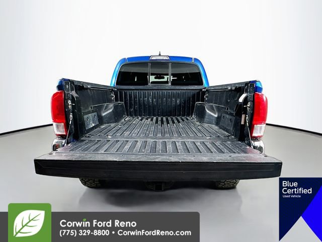 Used 2017 Toyota Tacoma SR5 AWD/4WD image 28