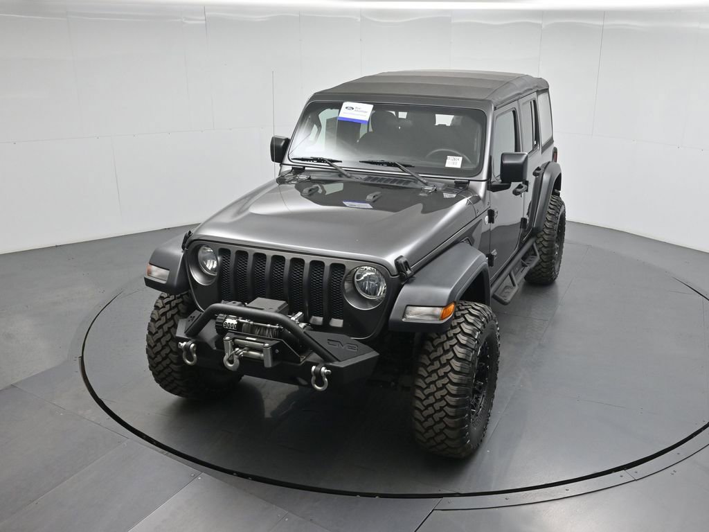 Used 2018 Jeep Wrangler Unlimited Sport image 32