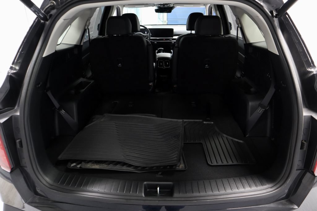 Used 2025 Kia Sorento SX FWD image 15