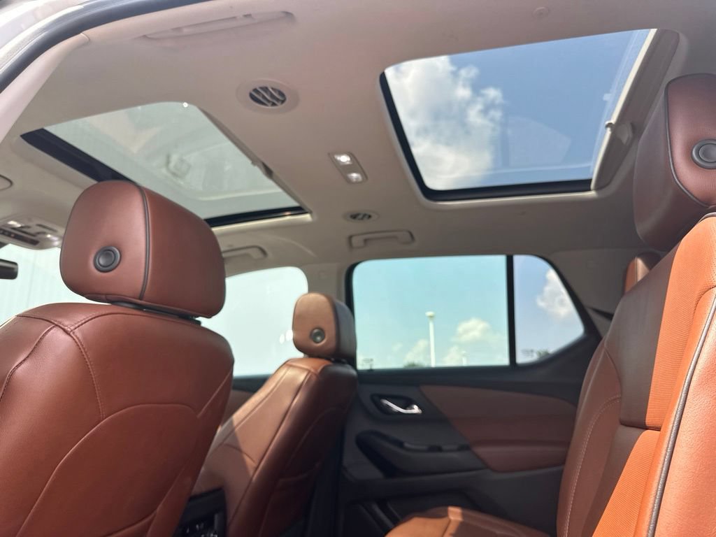 Used 2018 Chevrolet Traverse High Country AWD/4WD image 19