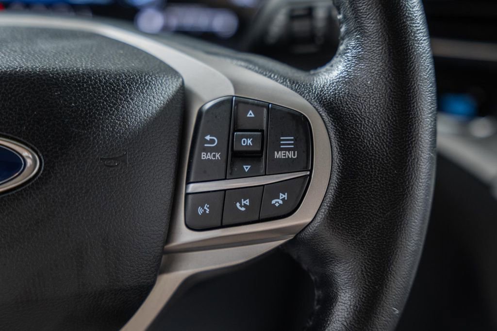 Certified 2021 Ford Explorer XLT w/ Equipment Group 202A image 29