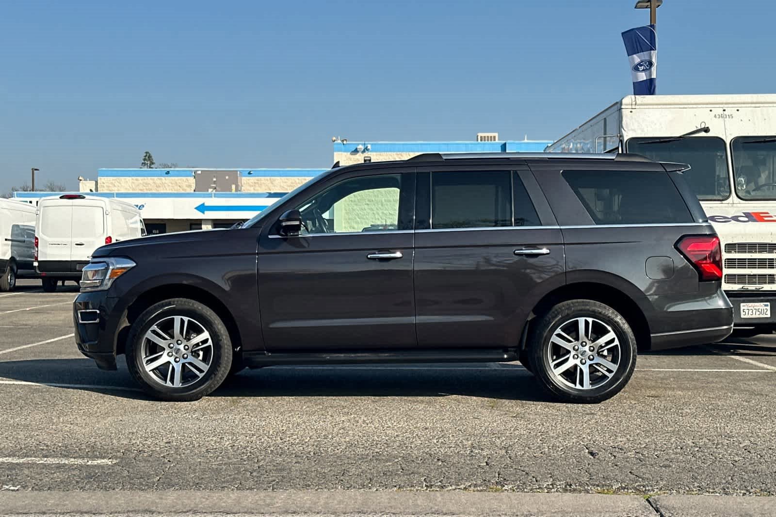 Certified 2024 Ford Expedition Limited image 2