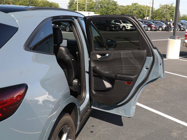 Certified 2024 Ford Escape ST-Line w/ Tech Pack #1 AWD/4WD image 30