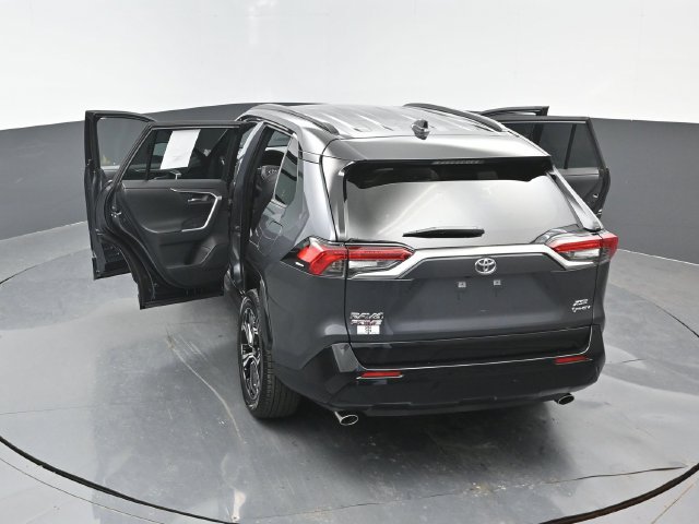 Used 2025 Toyota RAV4 XSE AWD/4WD image 26