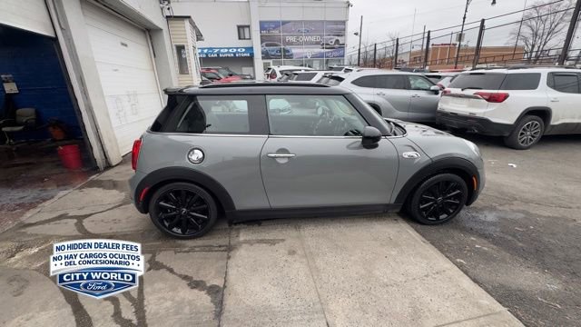 Used 2019 MINI Cooper S FWD image 4