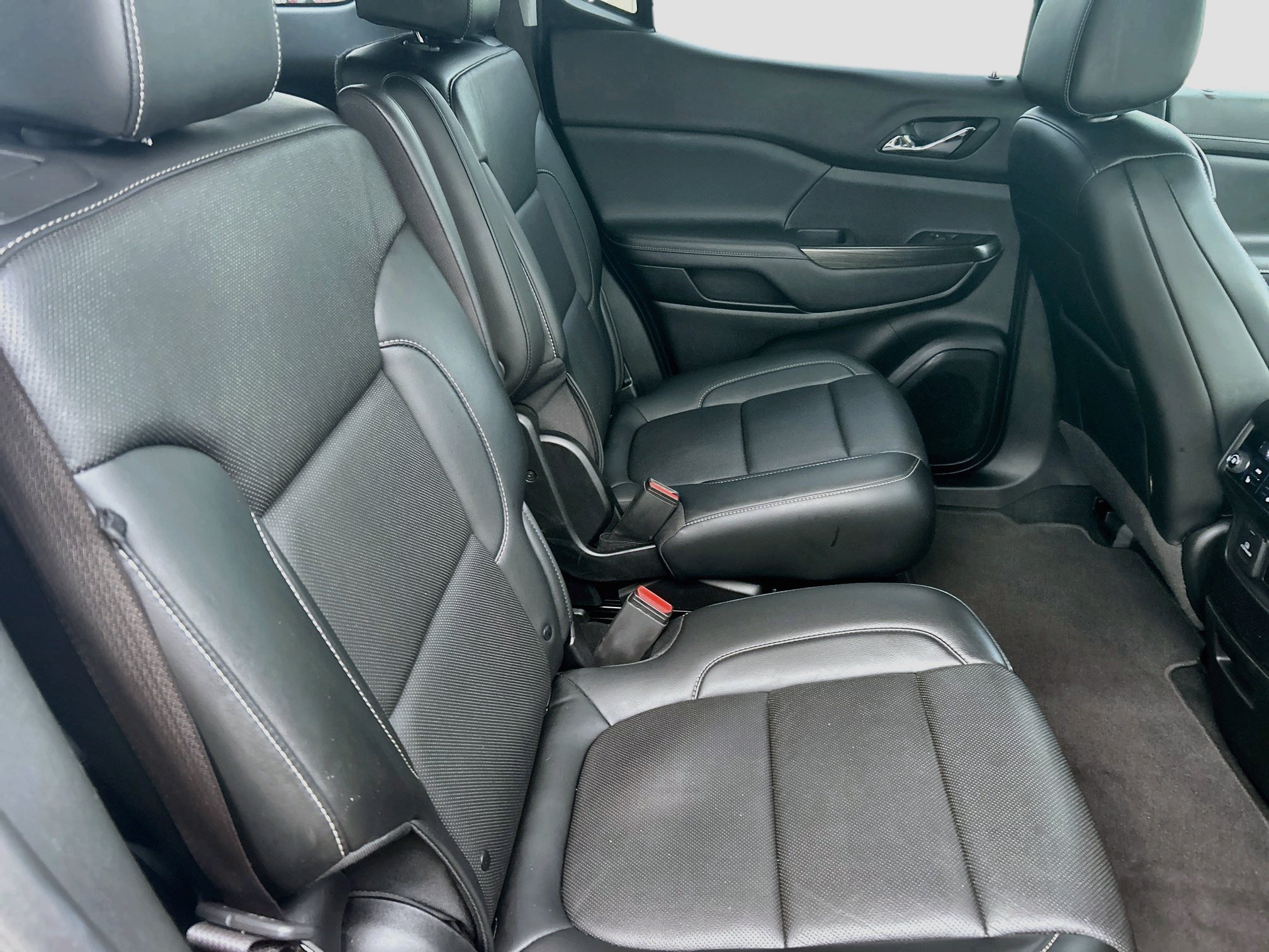Used 2021 GMC Acadia SLT w/ Elevation Edition FWD image 27