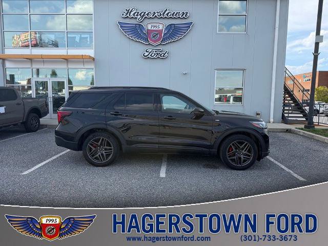 Certified 2025 Ford Explorer ST-Line w/ ST-Line Street Pack AWD/4WD image 1