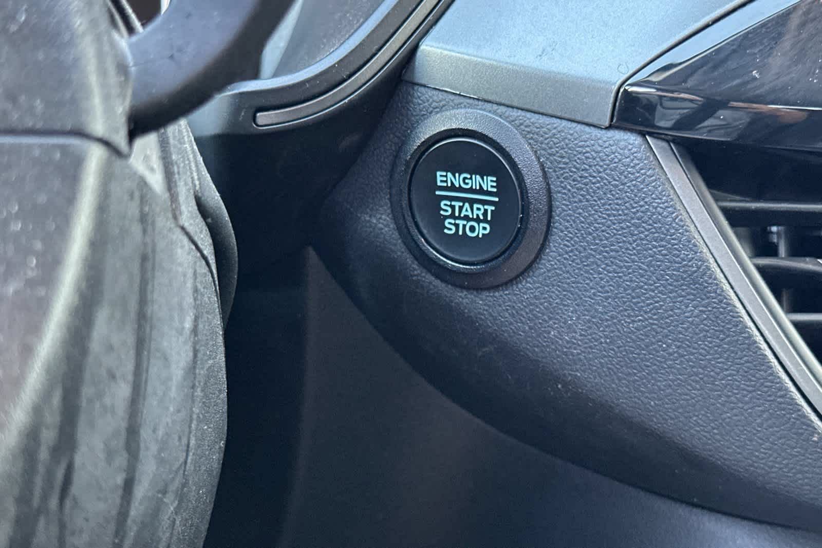 Certified 2024 Ford Escape Active AWD/4WD image 23