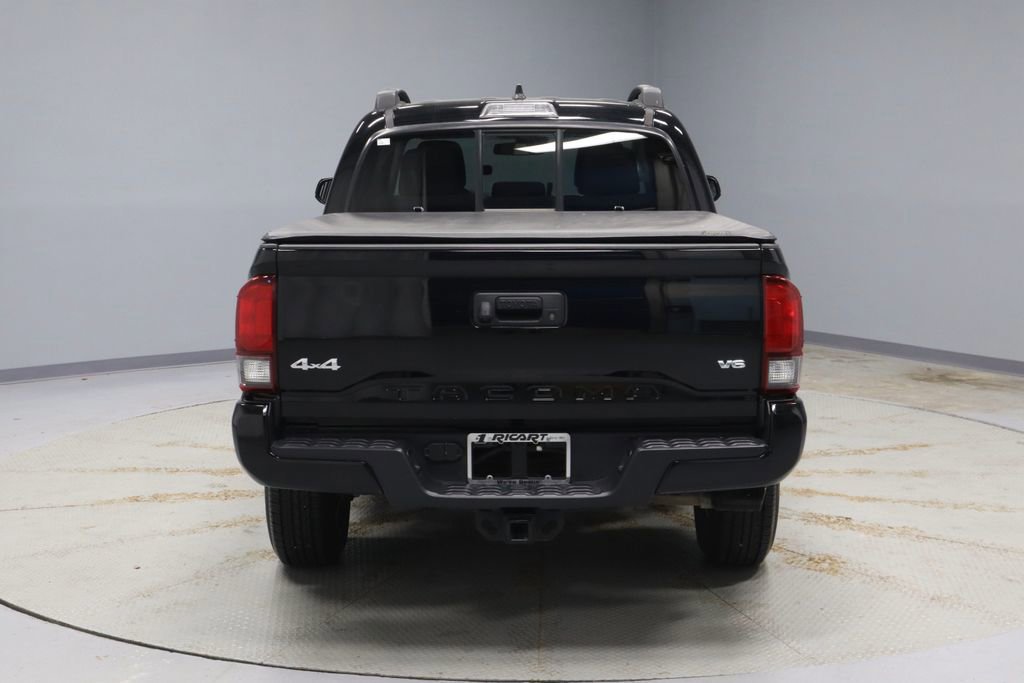 Used 2023 Toyota Tacoma SR AWD/4WD image 4