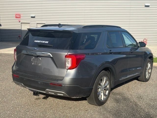 Certified 2023 Ford Explorer XLT w/ Equipment Group 202A RWD image 5