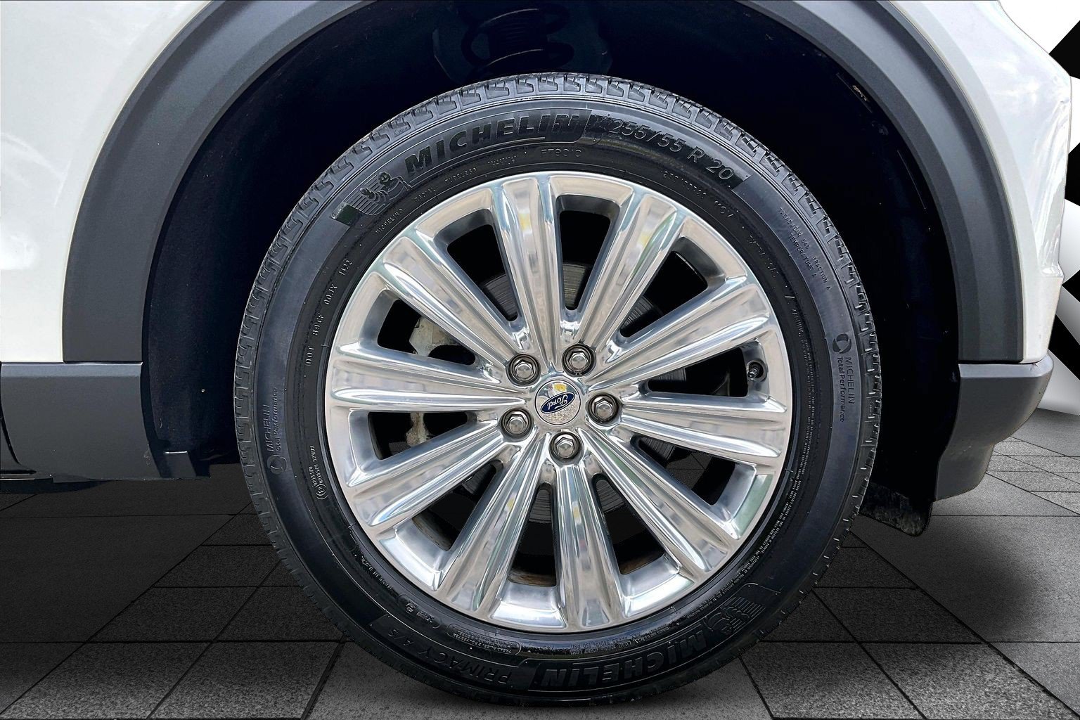 Certified 2020 Ford Explorer Limited AWD/4WD image 6