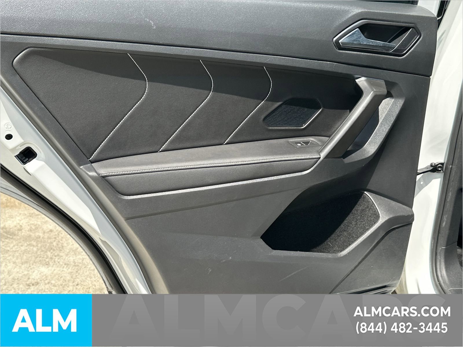Used 2022 Volkswagen Tiguan SE FWD image 26
