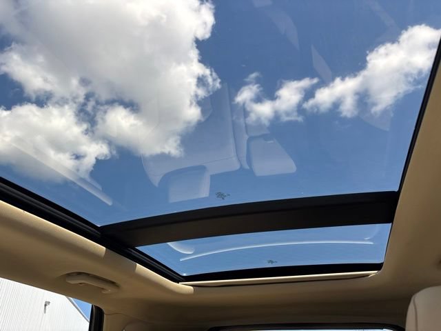 Certified 2024 Ford Edge SEL w/ Convenience Package AWD/4WD image 3
