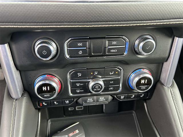 Used 2024 GMC Yukon SLT image 31